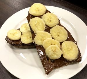 toast with Nutella spread and sliced bananas